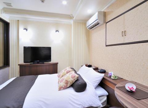 Hotel California Kaminarimon (Adults Only) Токио Екстериор снимка